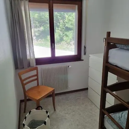 Apartment Cozy 2-bedroom Apartment, With Terrace & Indoor Parking *